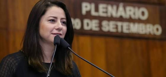 Projeto de lei obriga estatais a patrocinarem o futebol feminino