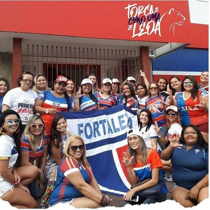 Caravana 100% feminina fazendo história no futebol