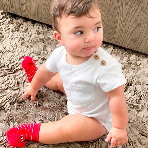 Red Crabby Boogie Toes Rattle Socks - Image 3