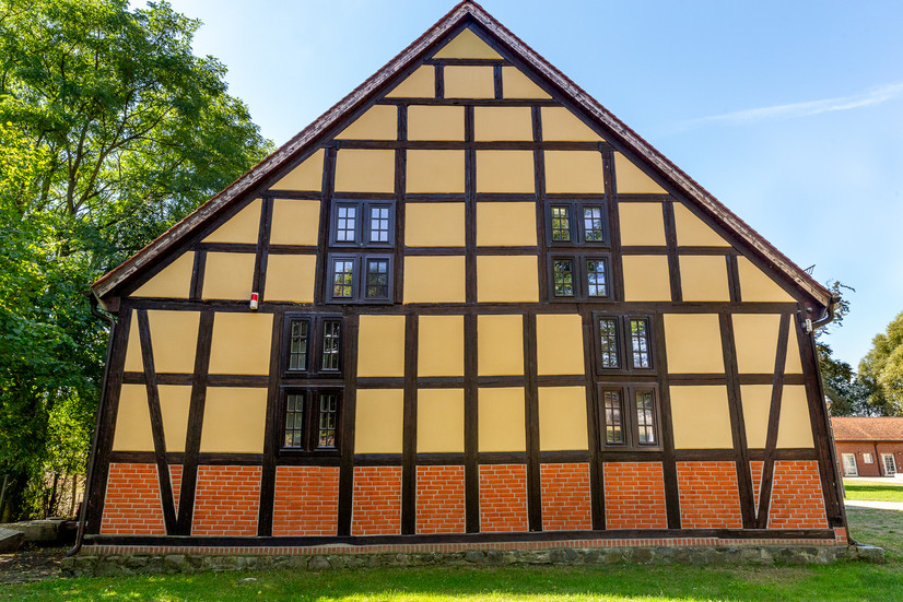Scheunenhaus im Freien im Grünen des Jagdschlosses in Schorfheide