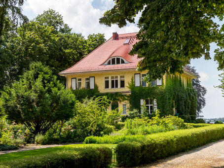 Foto der Fassade von Gut Schloss Golm
