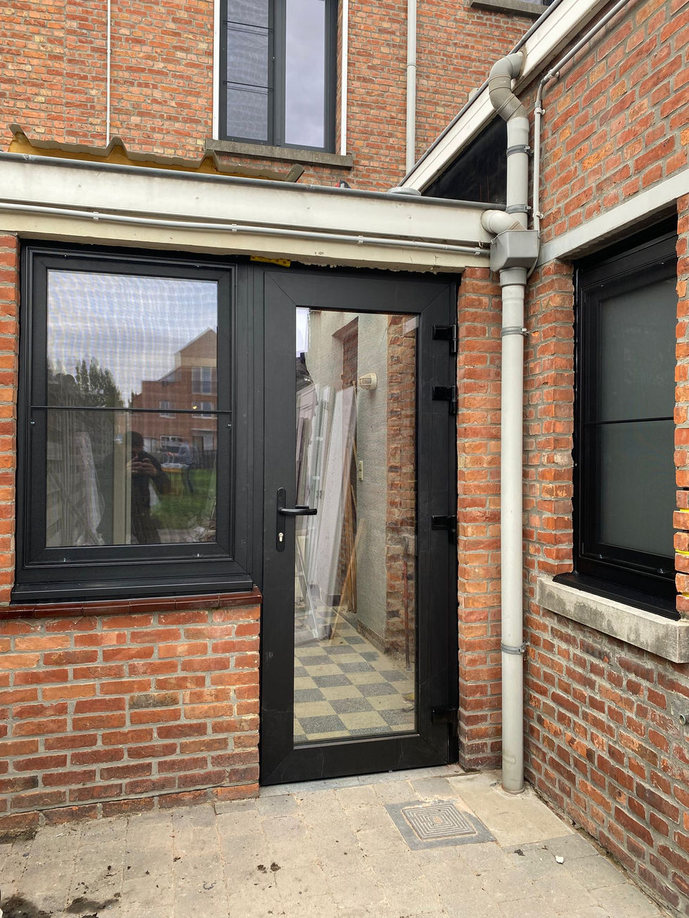 PVC zwart opbouwrolluik (3).jpeg