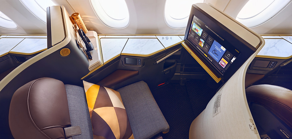 Business Class_Q5I0735.jpg