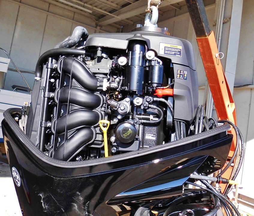 Intérieur d'un moteur de bateau