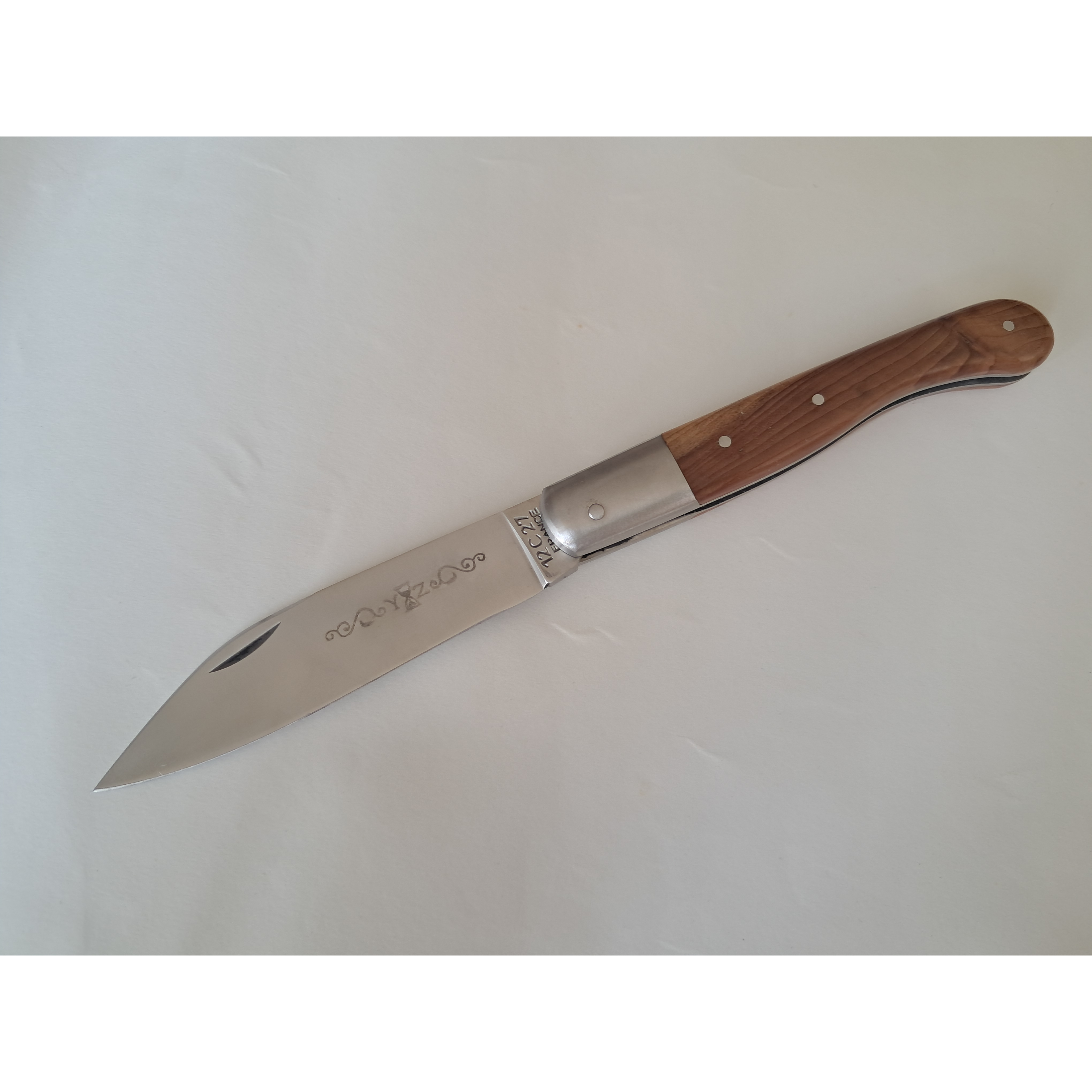 couteau de poche aurillac en if