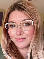 Annie Arsenault Bio pic_edited.jpg
