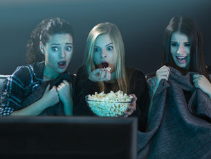 Why Are Horror Films So Popular? Adrenaline, Fear and Science Explained