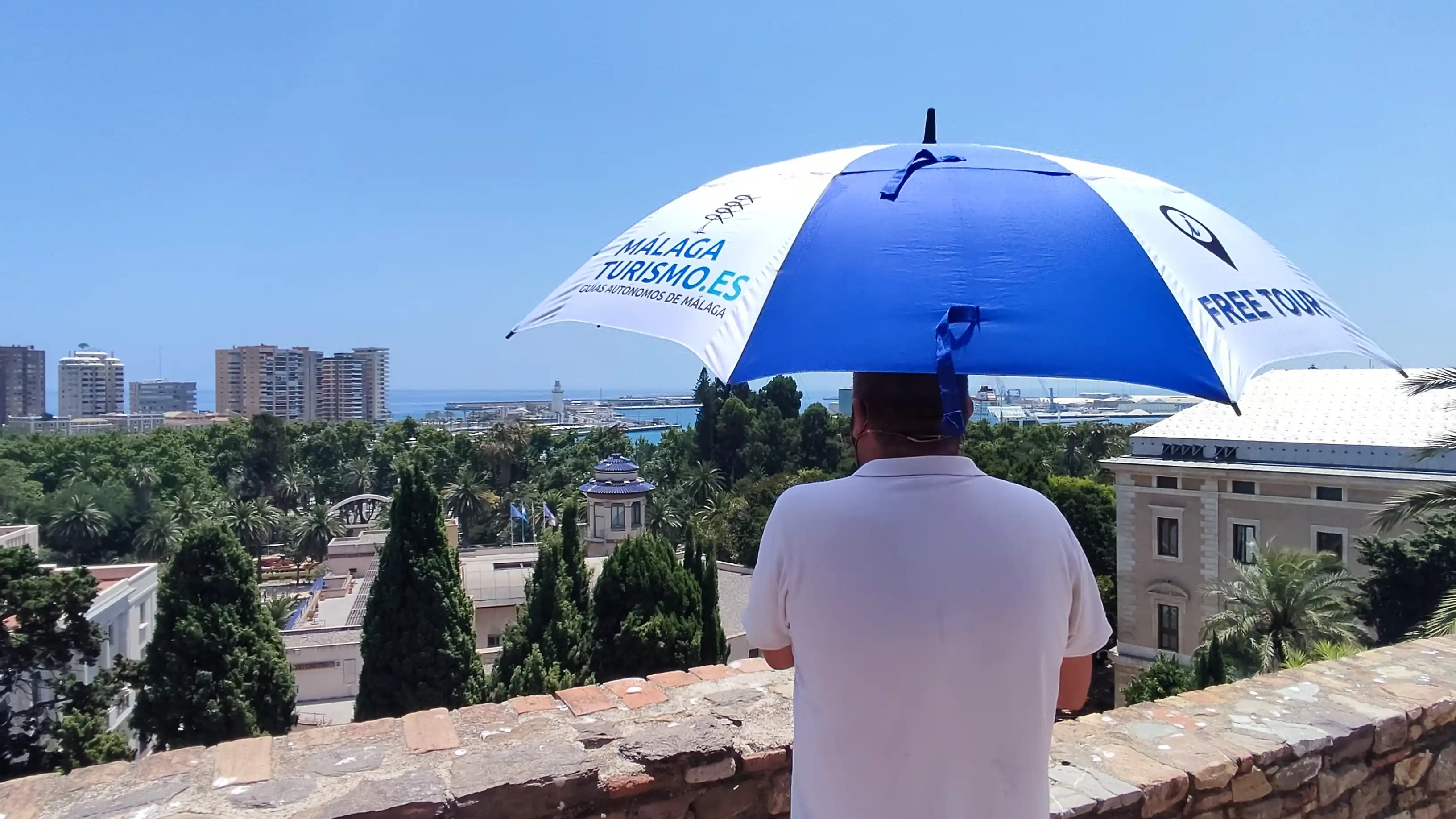 Visita de un free tour malagade malagaturismo.es