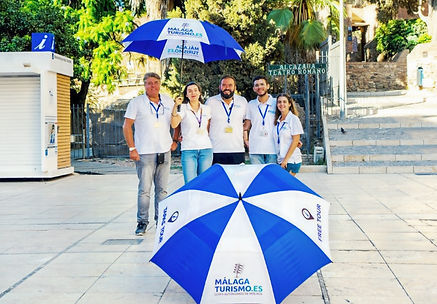 Guide at the meeting point of the Free Tour Alcazaba de Málaga