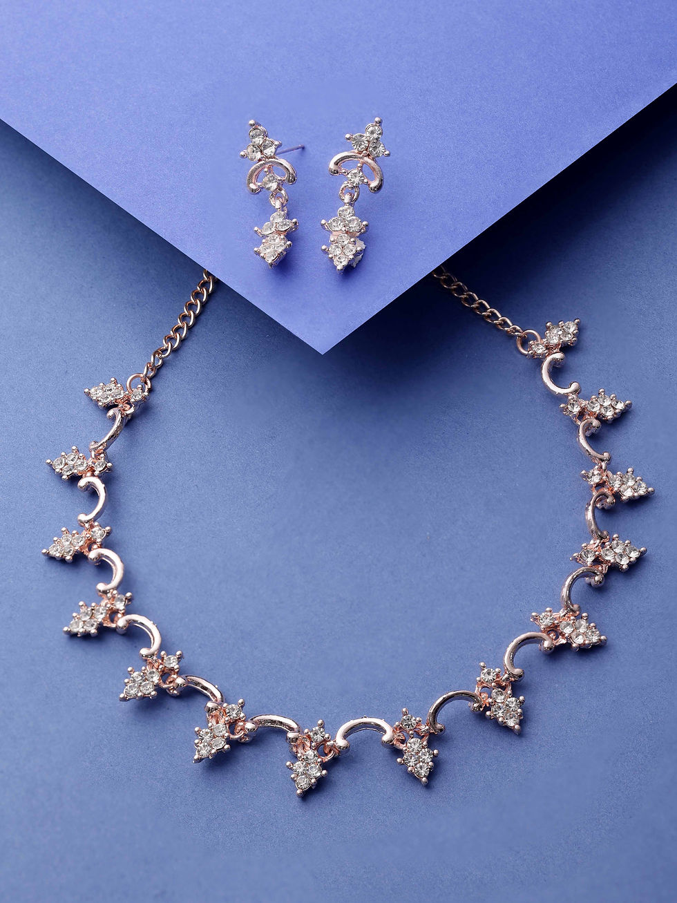 थंबनेल: Stone Necklace