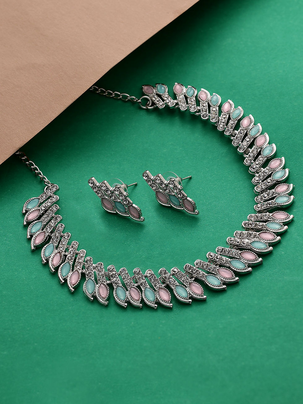 Thumbnail: Stone Necklace