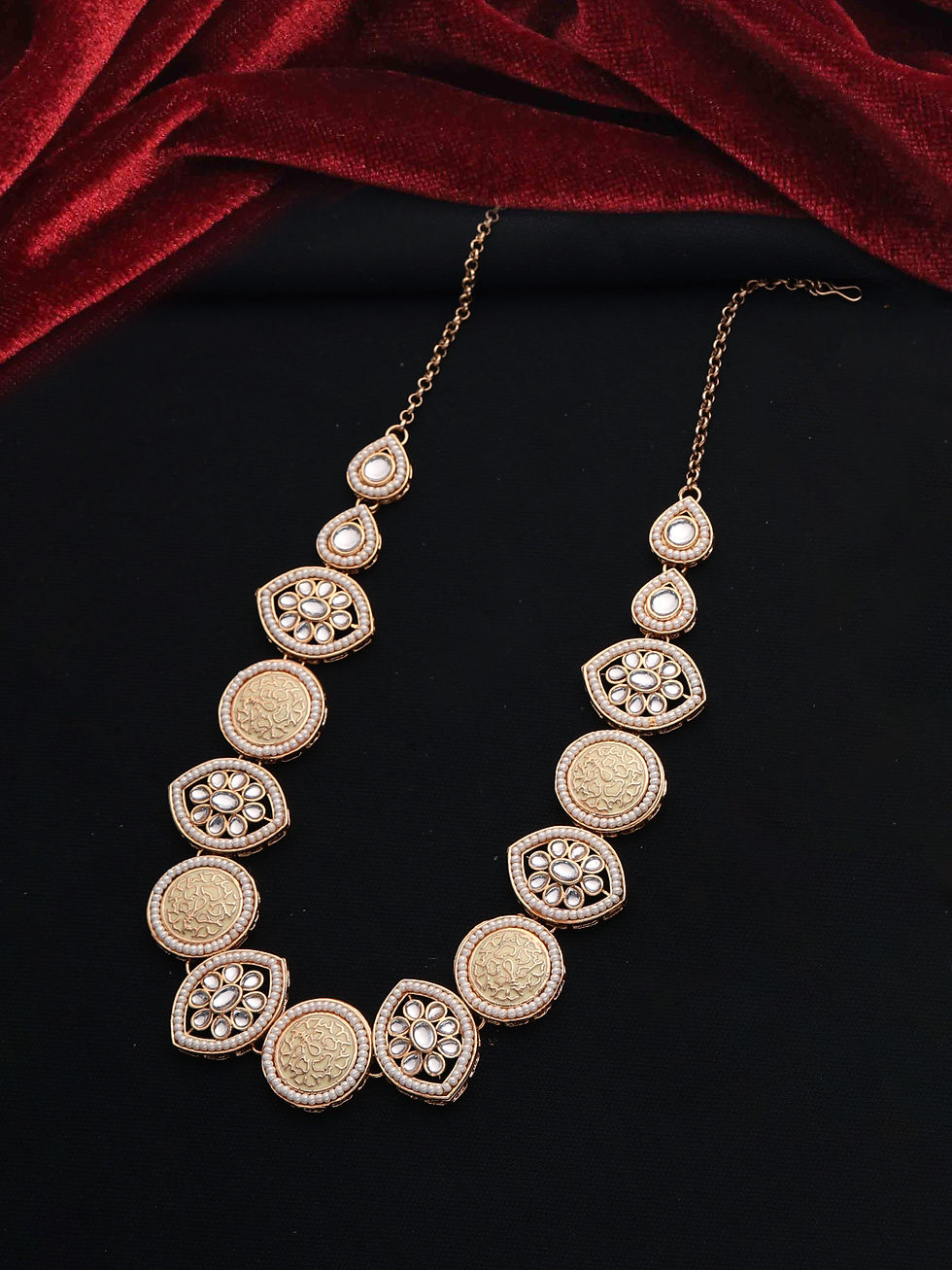 थंबनेल: Bridal Necklace