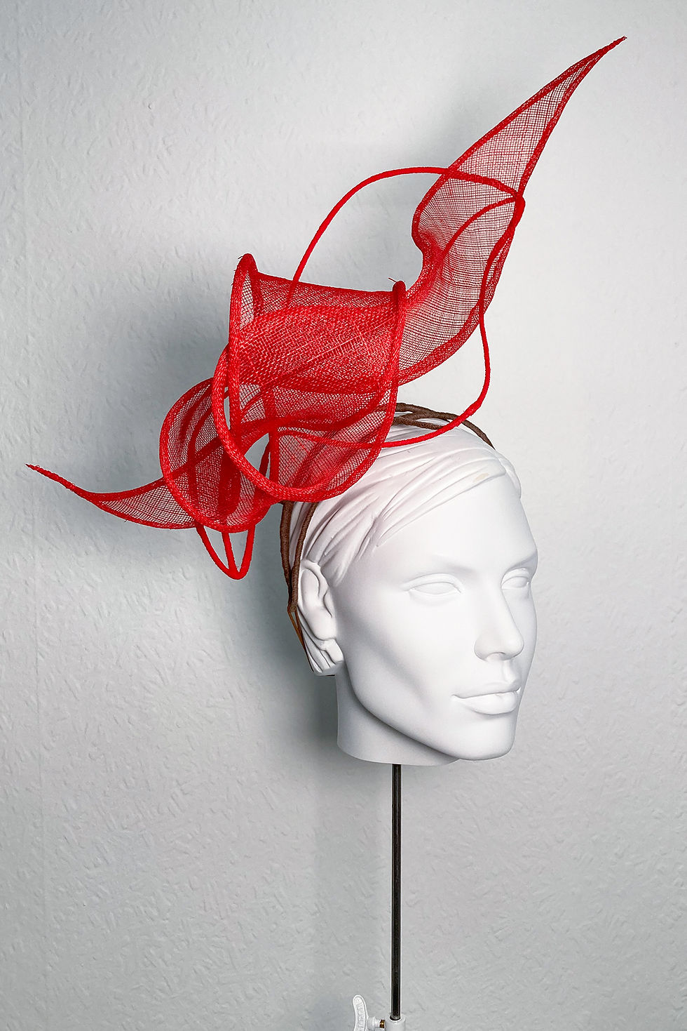 Sally-Ann Provan - learn how to make Royal Ascot headpieces and fascinators in Edinburgh