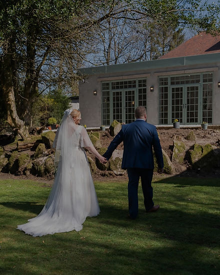 Elizabeth - photo Damian Kelly_edited.jpg