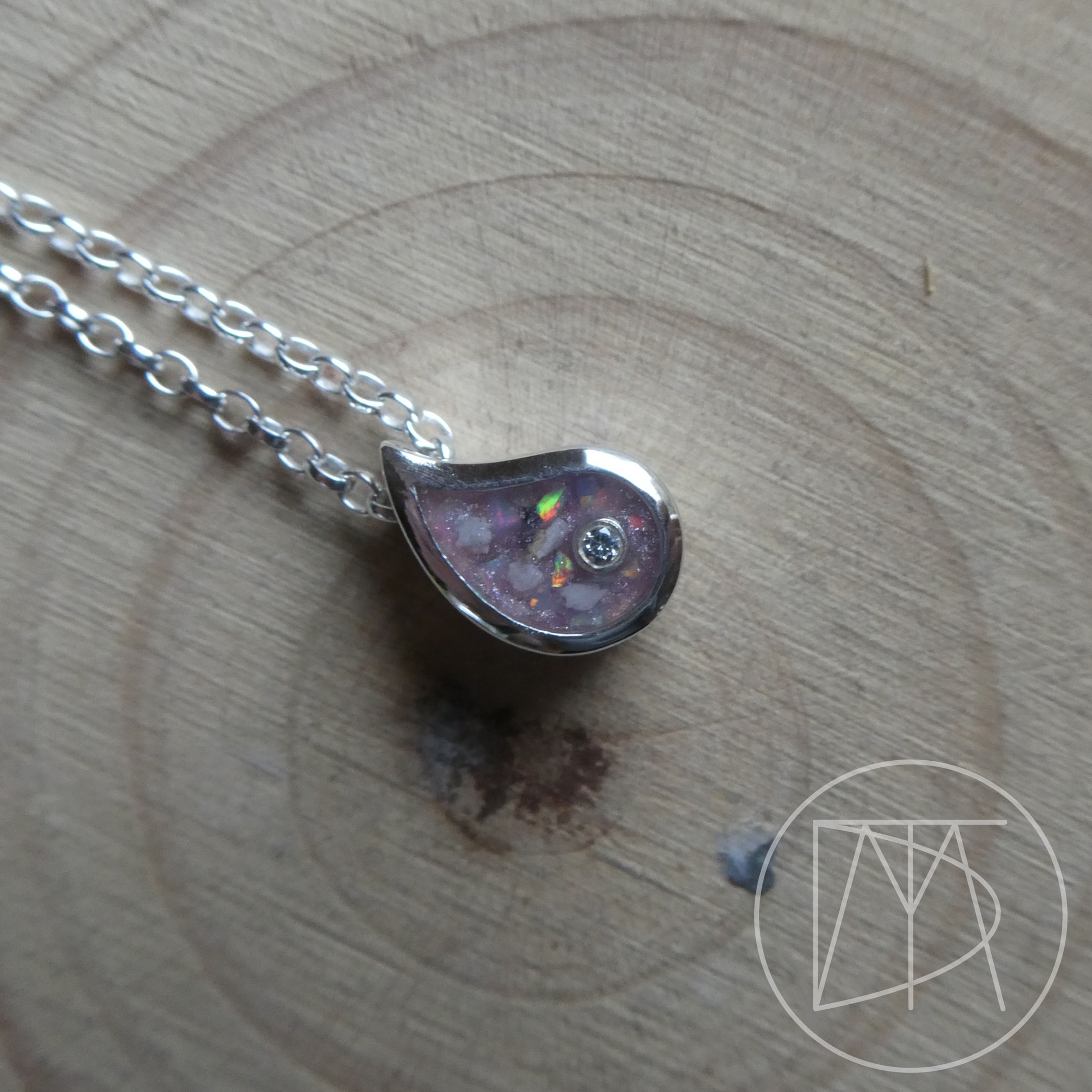 Teardrop Pendant 