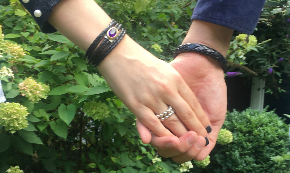 Miniaturbild: Lederarmband mit Amethyst in Goldfassung