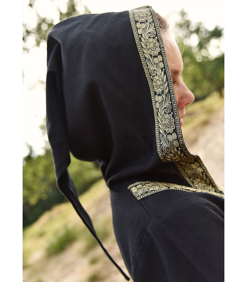 Miniature : Robe médiévale ELEANOR avec capuche Noire