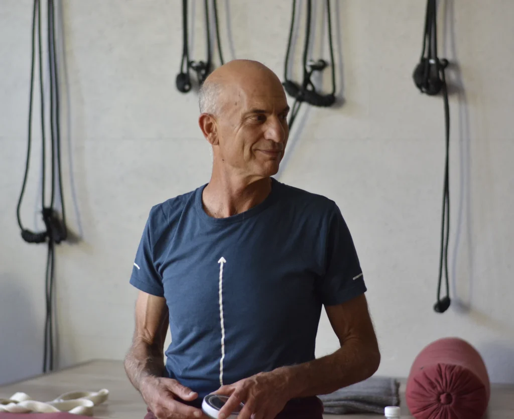 eyal-shifroni-workshop-1024x835.webp