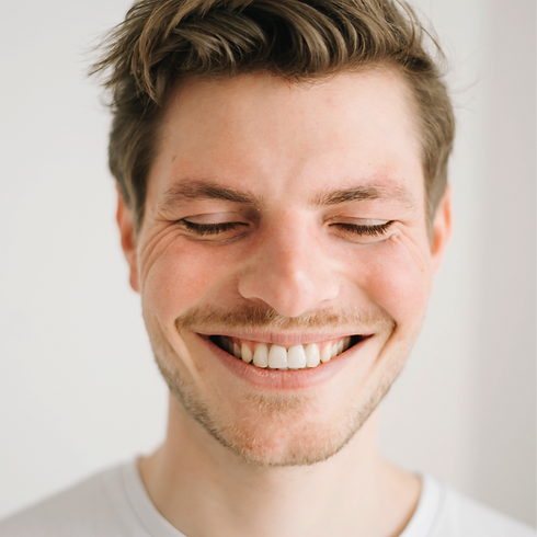 leonard-gabriel-heygster-augen-zu-humansarehappy