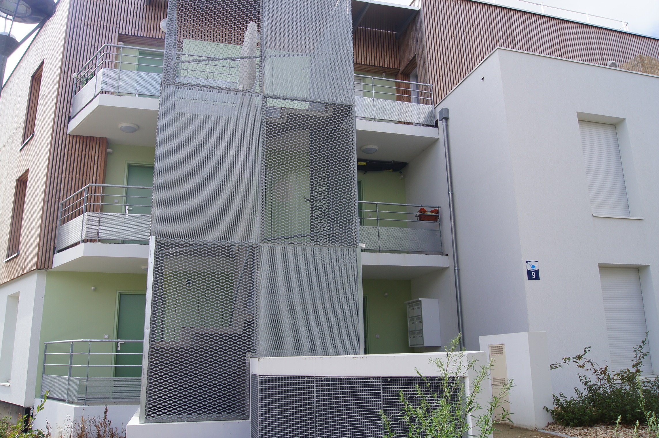 FACADE
