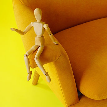 IFS-informed somatic coach offering trauma-informed psychosomatic sessions online — Tanya Master.