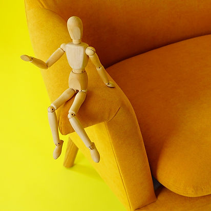 IFS-informed somatic coach offering trauma-informed psychosomatic sessions online — Tanya Master.