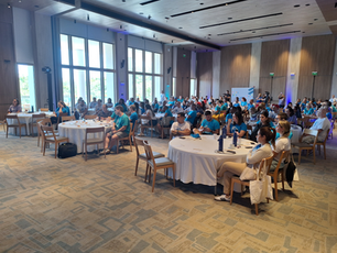 Como a tecnologia audiovisual transforma eventos corporativos em experiências memoráveis