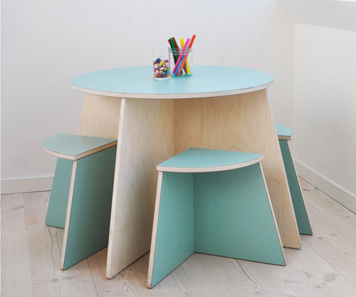 CIRCLE: TISCH MIT HOCKERN | Small-design
