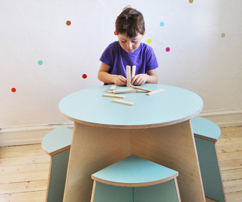 circular kids table