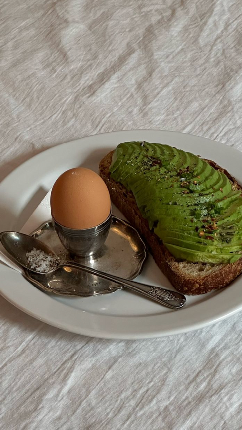 Avocado toast at Raw Studio Barcelona