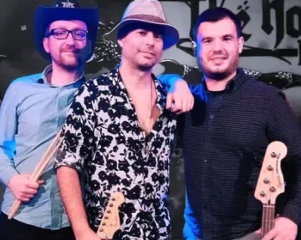 A banda britânica de Rock Psicodélico, Close to the Sun, encerrou o ano de 2025 com chave de ouro no palco do Good Mixer em Camden Town, no norte de Londres