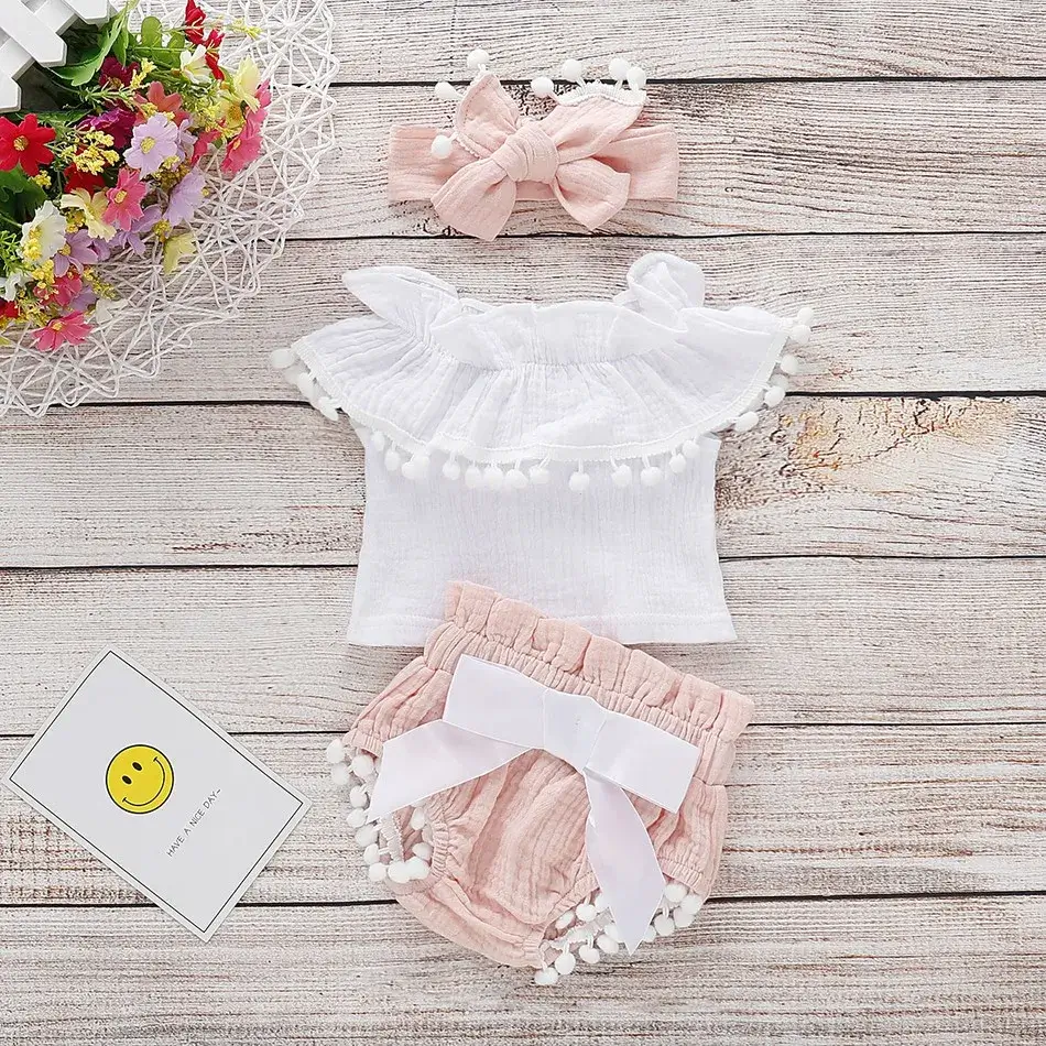 Thumbnail: Crepe 3pcs Pompon Décor Flounced Collar Flutter-sleeve Baby Set