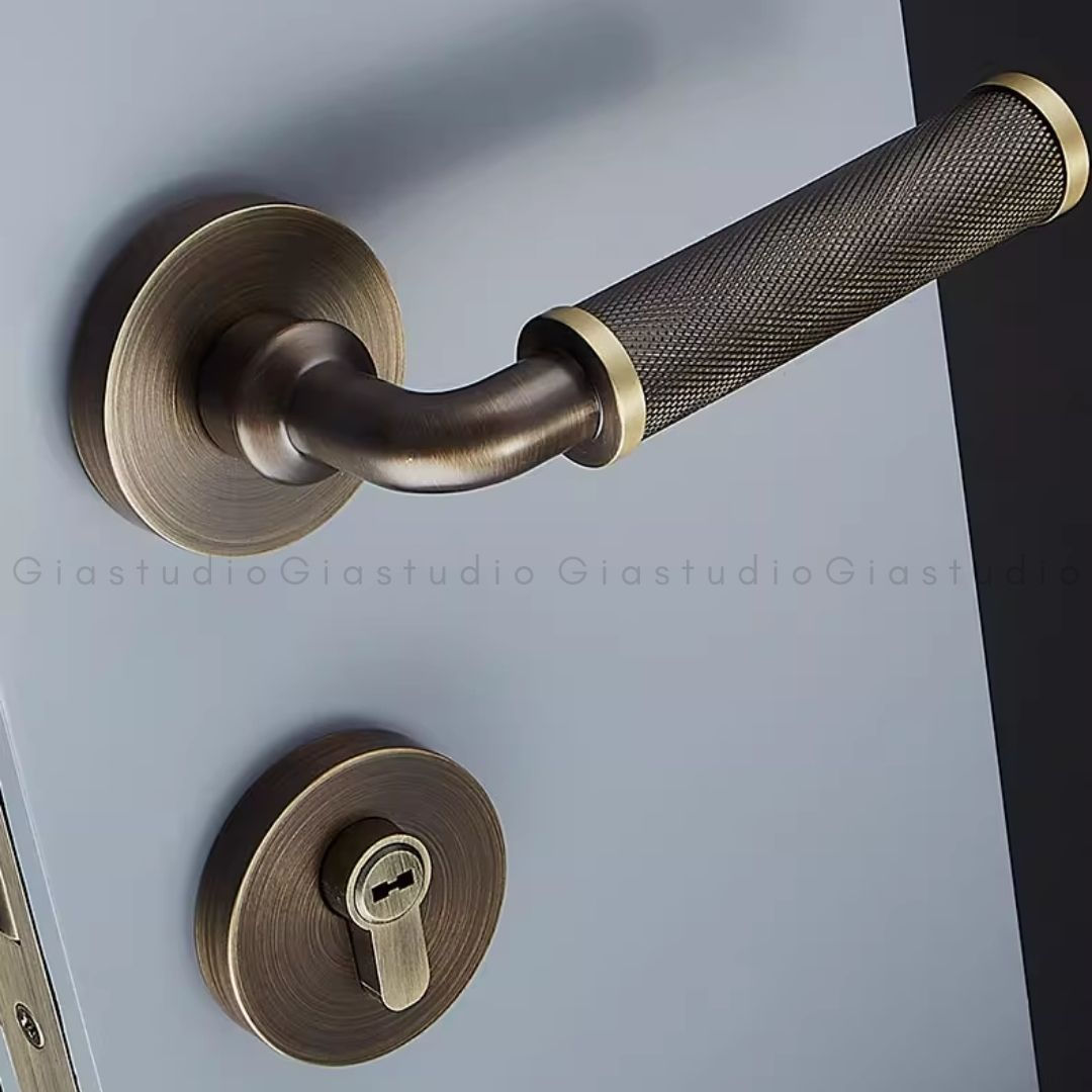 ANTOIRE - Bronze Door Handle