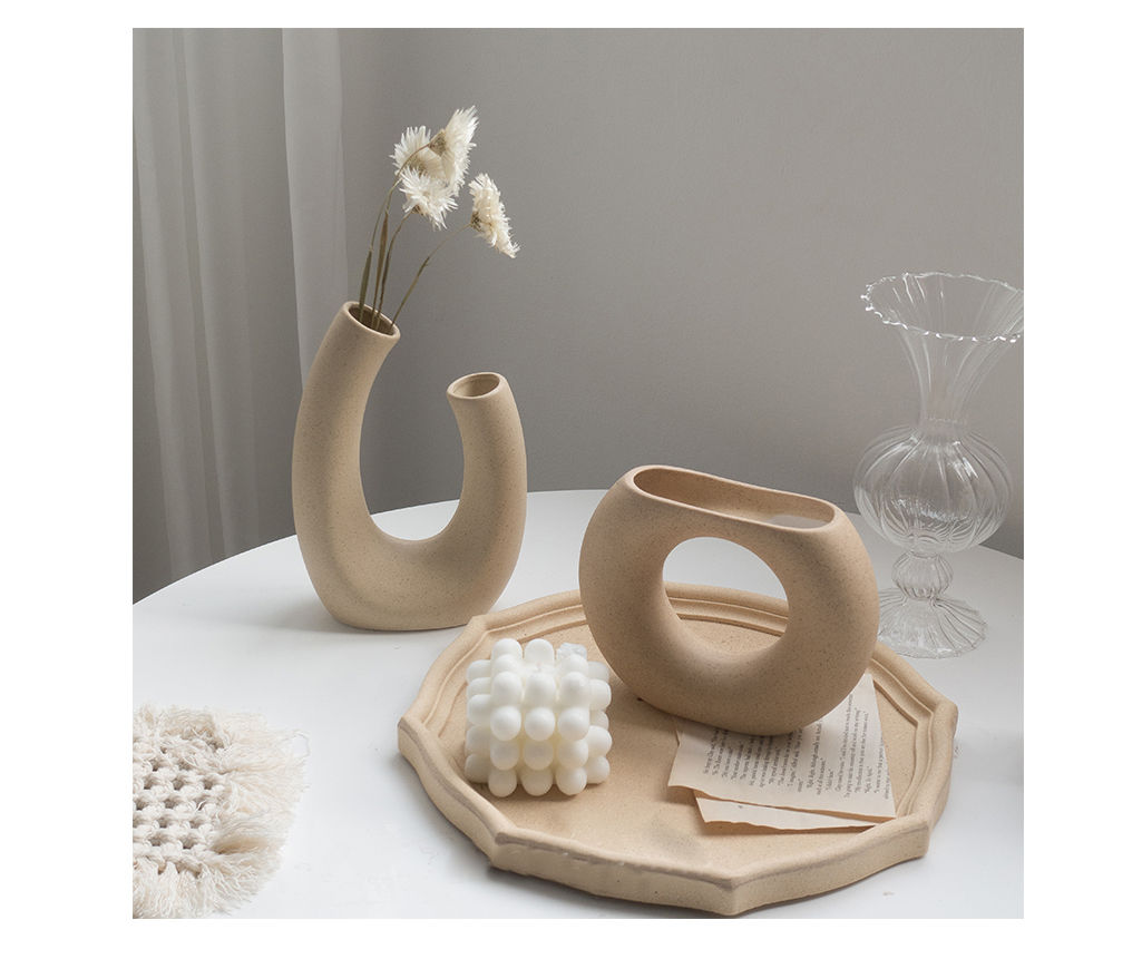 VASE- TARA CERAMIC VASE