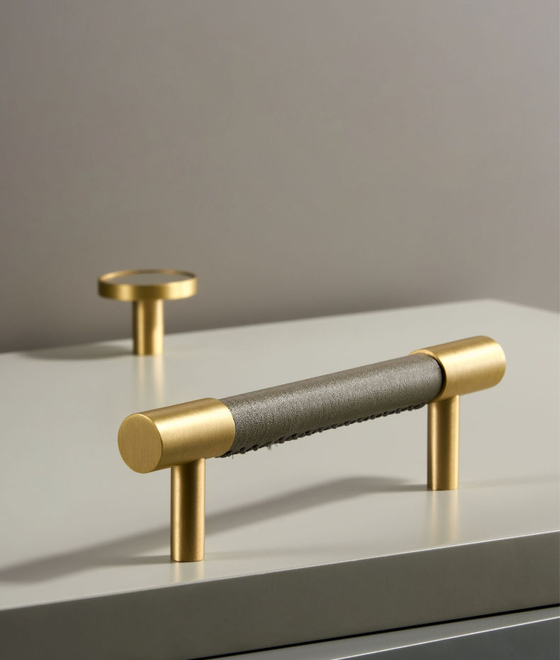 Hình thu nhỏ: TAN GREY LEATHER HANDLE
