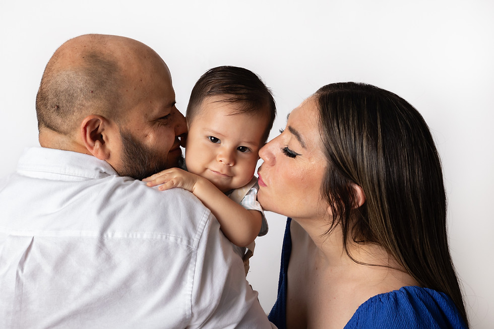 Miniatura: FAMILY PORTRAIT III