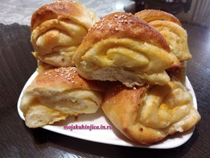 KUPUS KIFLICE SA SIROM