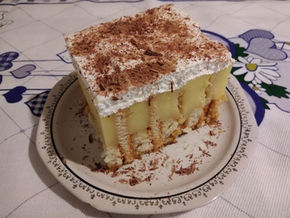 KOLAČ SA KEKSOM I PIŠKOTAMA