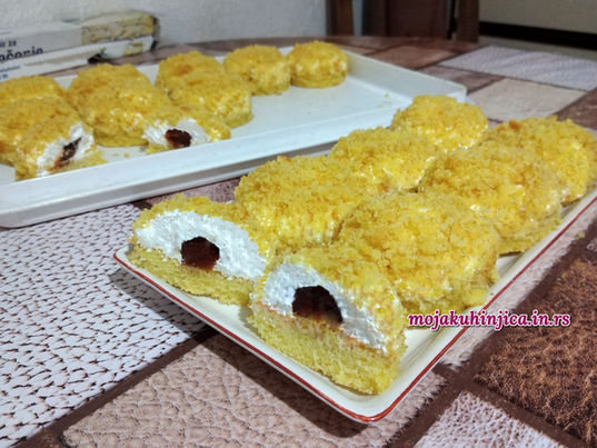 BOMBA KOLAČIĆI SA DŽEMOM
