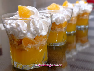 DESERT U ČAŠI SA POMORANDŽAMA