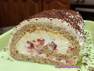 ROLAT TORTA SA JAGODAMA