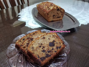 KOLAČ SA JABUKAMA I ČOKOLADOM