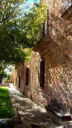 Jardinera y Balcones de fachada