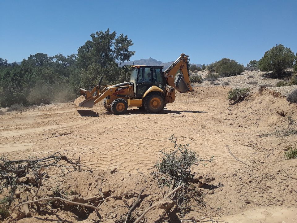 Leveling drill site