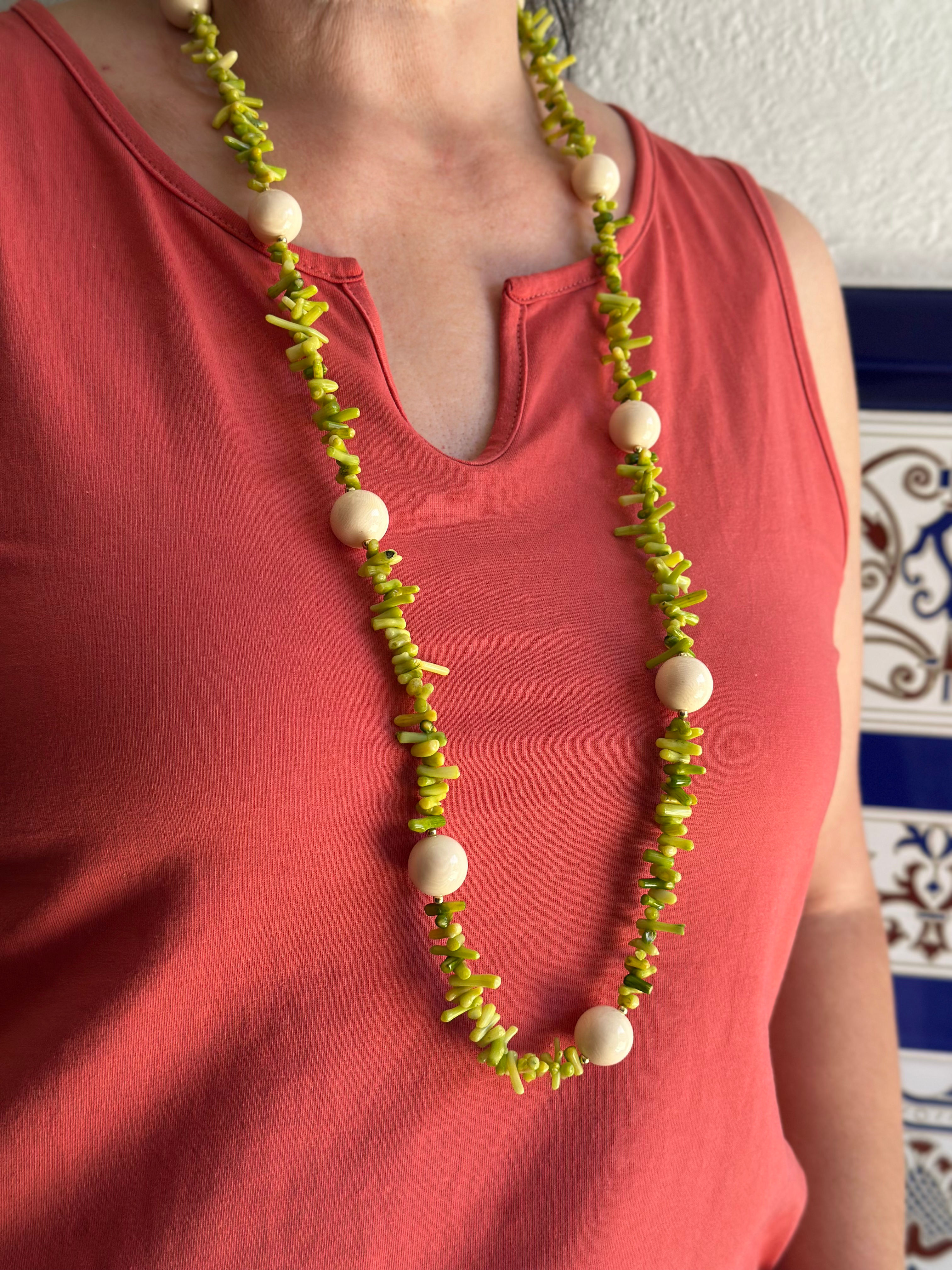 Collar Coral Multiposición 