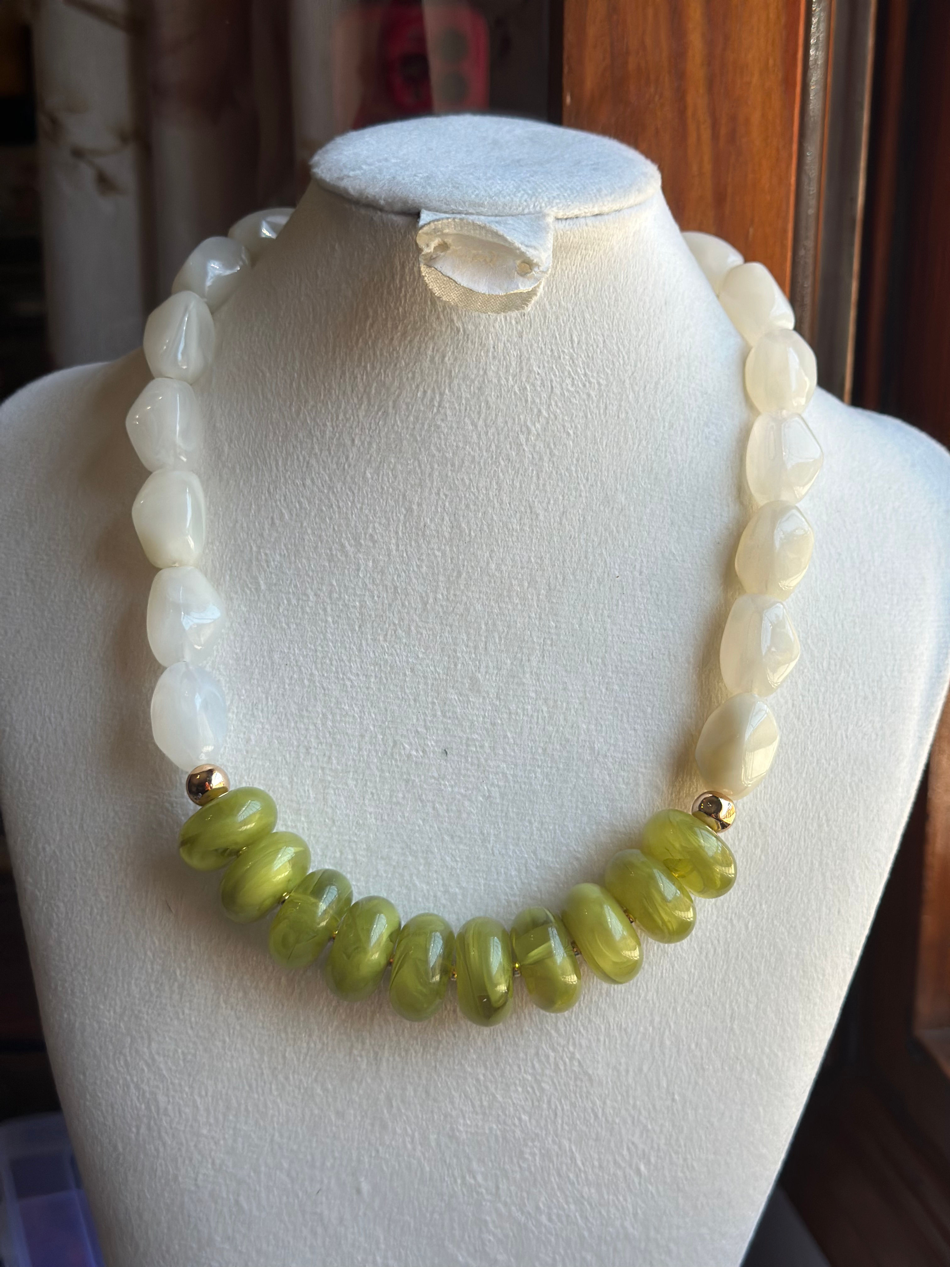 Collar Oliva