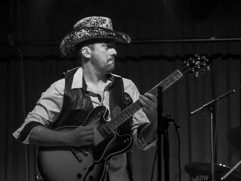 fleetwood mac lindsey buckingham guitar peter green 