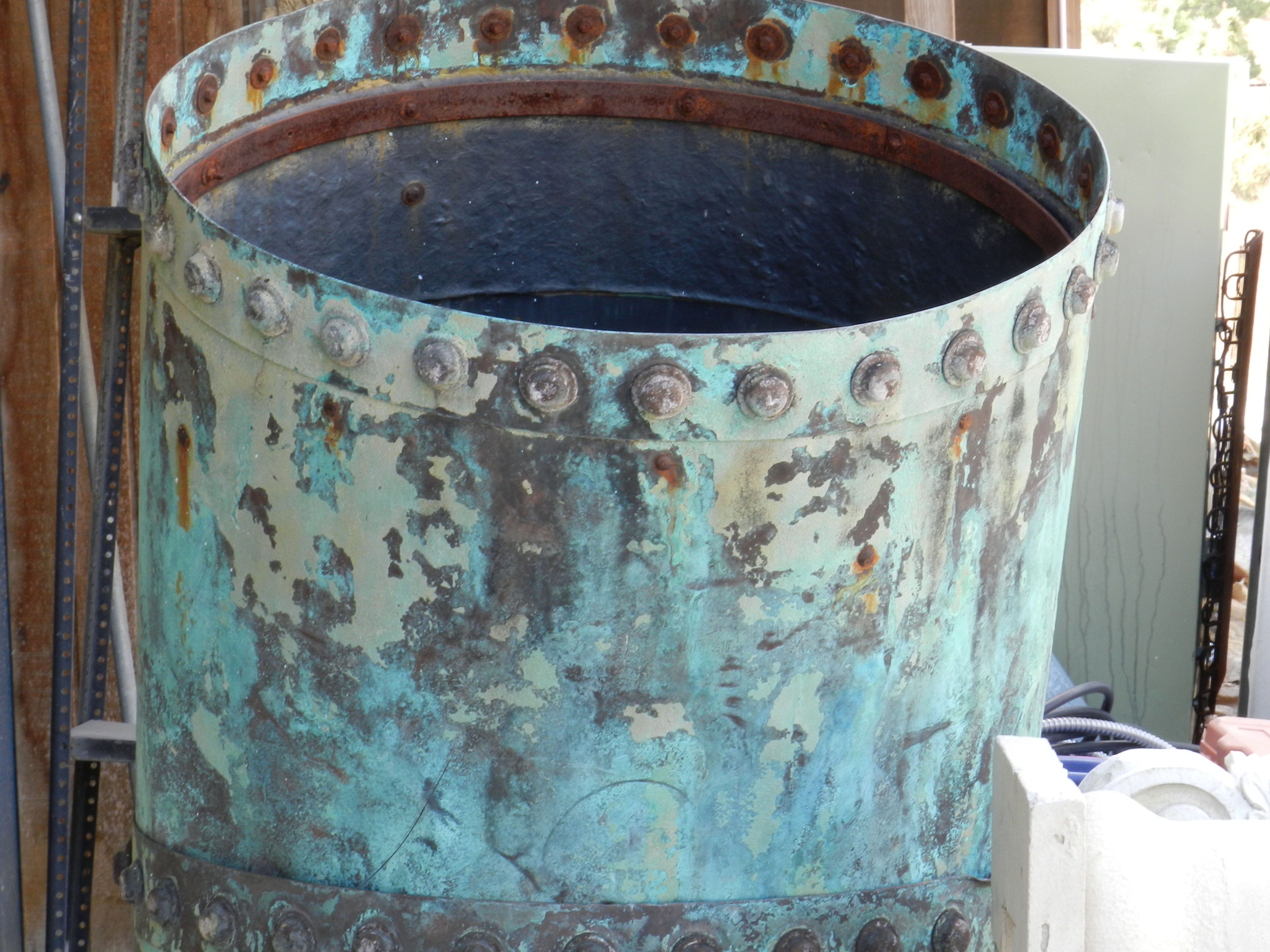 OXIDIZED COPPER CONTAINER