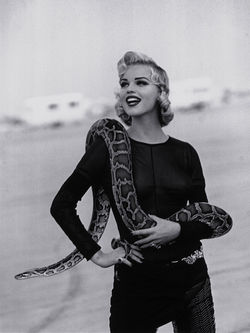 Eva Herzigova et son python de Java