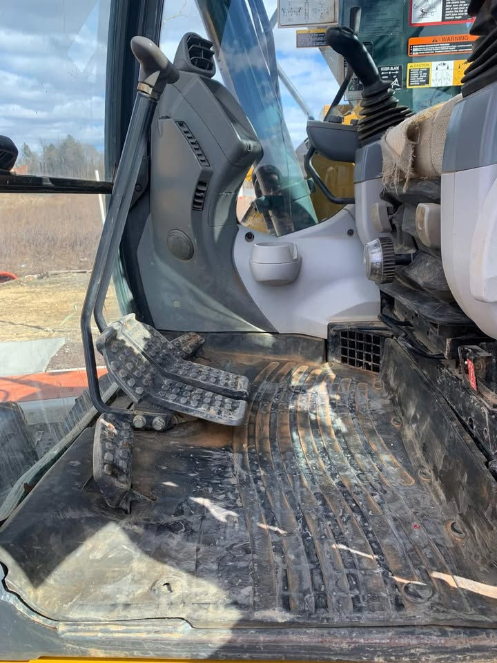 Thumbnail: 2018 John Deere 135G 